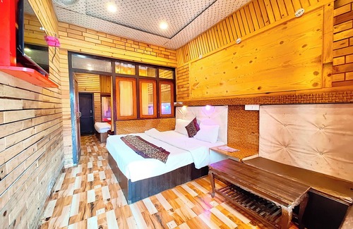 Nainital Hotel | Hotel Lake View Mall Road Near Lake