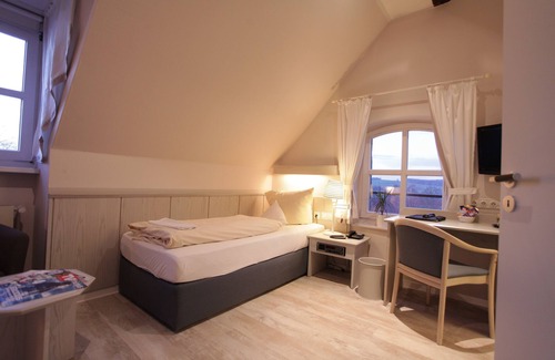 Schieder-Schwalenberg Hotel | Hotel Landhaus Schieder