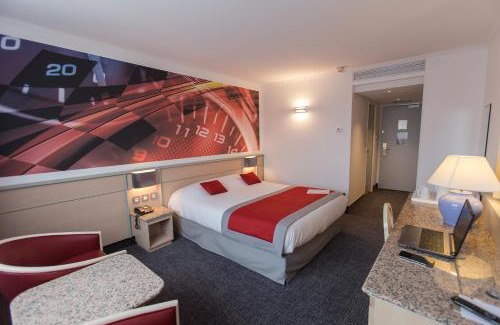 Magny-Cours Hotel | Hotel Le Paddock
