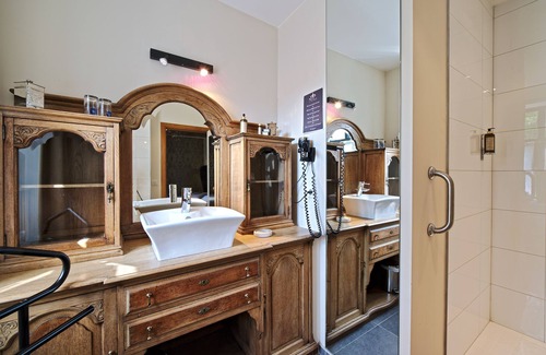 Celles Hotel | Hotel Le Saint Hadelin