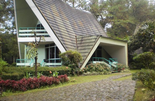 Ciloto Resort | Hotel Lembah Safari Cisarua