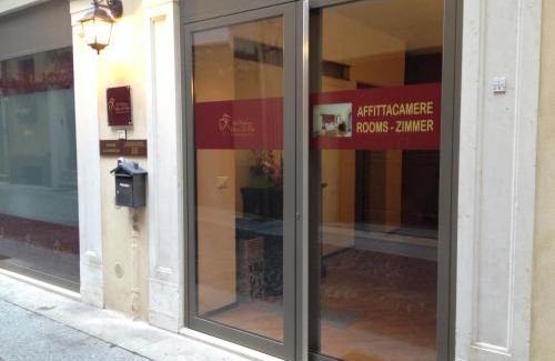 Old Town Hotel | Hotel Leon D'Oro