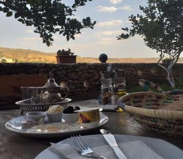 Bni Sidel Jbel Hotel | Hotel Leonor