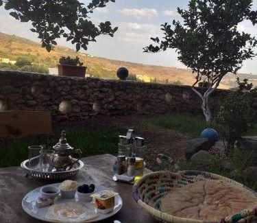Bni Sidel Jbel Hotel | Hotel Leonor