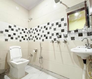 South West House | Hotel Lisa - Dwarka Sec 7