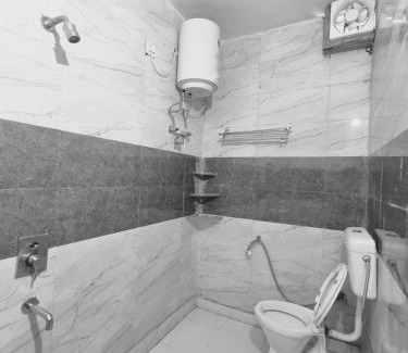 South West House | Hotel Lisa - Dwarka Sec 7