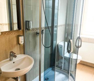 Wrzeszcz Hotel | Hotel Logos