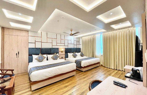 Kakarmatha Hotel | Hotel Mantavya - Varanasi near Temple
