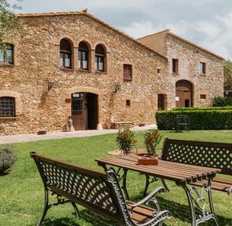 Forallac Hotel | Hotel Mas Rabiol -Costa Brava-Emporda-Only Adults