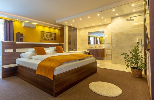 Alsóörs Hotel | Hotel Mayer Alsoörs