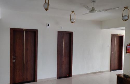 Kota Hotel | hotel meera lok