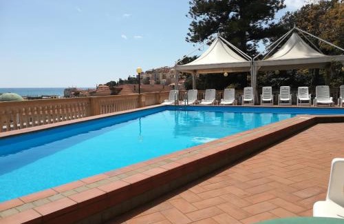 Imperia Hotel | Hotel Miramare