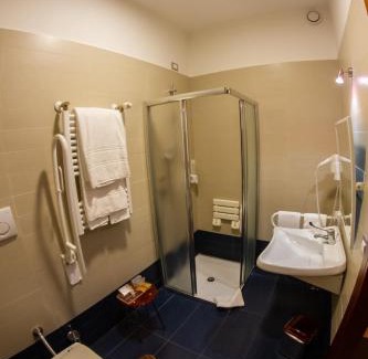 Lido di Capo Portiere Hotel | Hotel Miramare