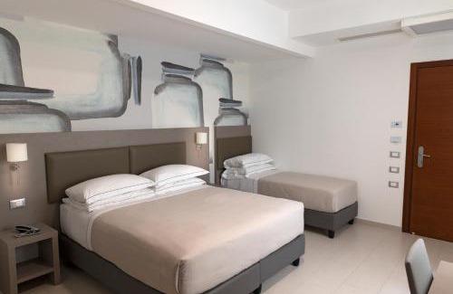 Lido di Capo Portiere Hotel | Hotel Miramare