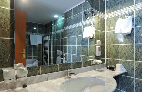 Iasi Hotel | Hotel Moldova