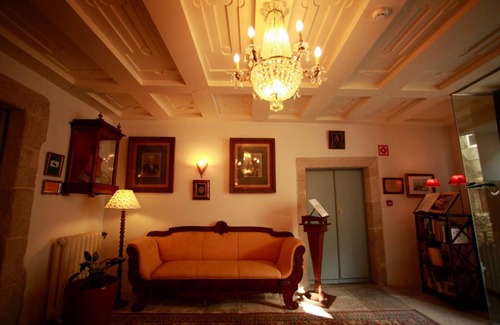 Lugo Hotel | Hotel Monumento Pazo de Orbán
