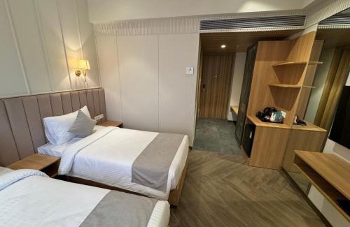 Malad West Hotel | Hotel Mumbai House Mindspace Malad