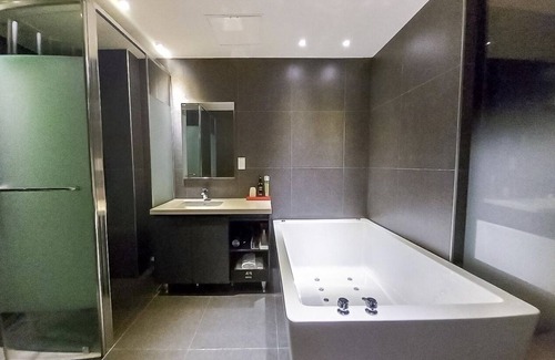 Paldal-gu Hotel | Hotel Myeong Jak