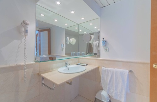 Los Angeles de San Rafael Hotel | Hotel Náyade