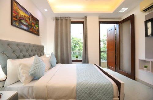 Safdarjung Enclave Hotel | Hotel Nature View Green Park Metro Couple Friendly New Delhi