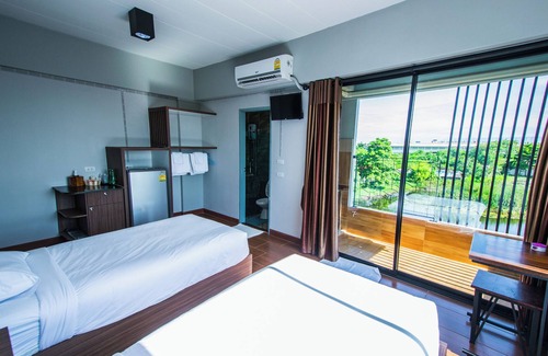 Racha Thewa House | Hotel Near BKK airport, Family friendly, Good View & Quite Place, Nice & Clean.
