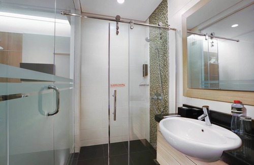 Gubeng Hotel | Hotel Neo Gubeng - Surabaya by ASTON