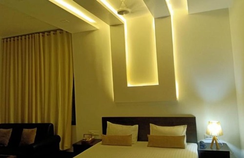 Sahibganj Hotel | HOTEL NILIMA PALACE