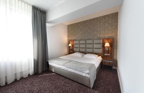 Trzebnica Hotel | Hotel Nowy Dwór