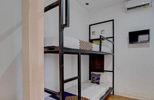 Berbah Hotel | Hotel O Cindelaras B&b Bunk Bed