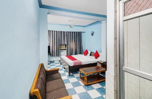 Karol Bagh Hotel | Hotel O Crown Continental