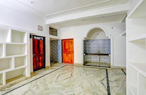 Bhubaneshwar Hotel | Hotel O Dibya Guest House