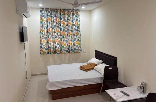 Nala Sopara Hotel | Hotel O Elegance Inn