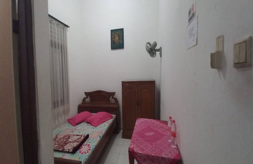 Kalasan Hotel | Hotel O Hadi Homestay Syariah