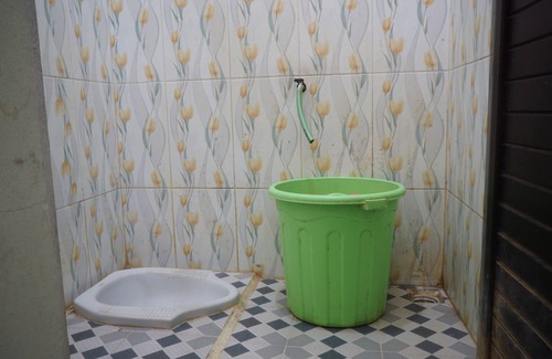 Genteng Hotel | Hotel O Hunian 99