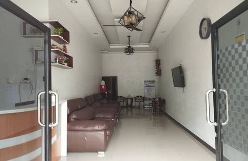 Kalimantan Hotel | Hotel O Losmen Karunia Katingan Near Kantor Sekretariat PPK Katingan Kuala