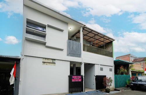 Padalarang Hotel | Hotel O Pdl Guest House Syariah