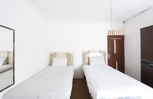 Borneo Hotel | Hotel O Penginapan Budhe Sri