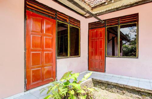 Cangkringan Hotel | Hotel O Pondok Wisata Sekar KemuningNearWonogondang Camp (Bumi Perkemahan Wonogondang)