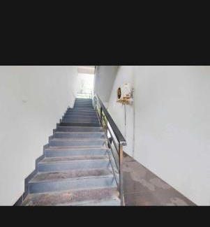 Sector 3 Hotel | Hotel O Raas Near Near Paschim Vihar