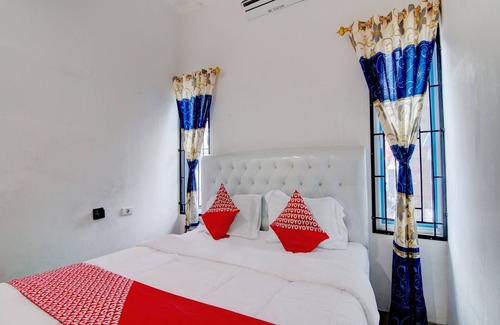 Pekanbaru Hotel | Hotel O Raya Guest House Syariah
