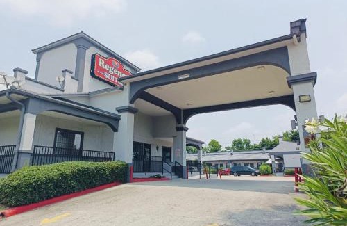 Greater Greenspoint Hotel | Hotel O Regency Suites Houston - IAH Beltway 8
