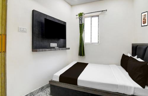 College Square Hotel | Hotel O S. R. ROYALE