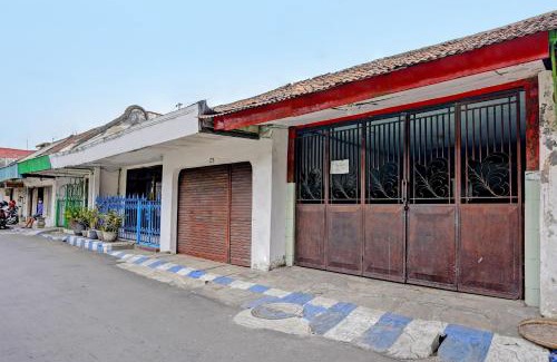 Mojokerto Hotel | Hotel O Sidomulyo Kost Syariah