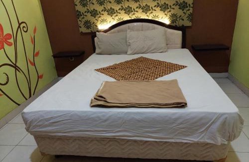 Laweyan Hotel | Hotel O Solo near RS JIH Solo formerly Azifa Inn