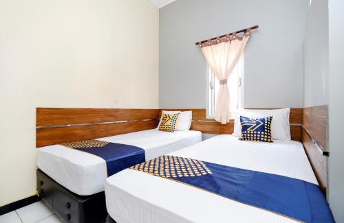 Laweyan Hotel | Hotel O Solo Point Guest House Syariah
