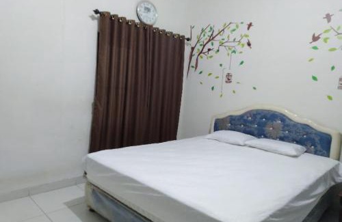 Jember Hotel | Hotel O Spring Homestay