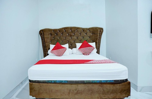 North Cirebon Hotel | Hotel O Stasiun Cirebon Kejaksan Near Alun Alun Cirebon Formerly Family Homestay