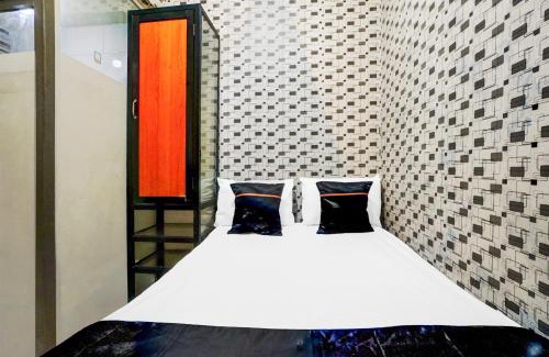 Gubeng Hotel | Hotel O Surabaya near Universitas Airlangga formerly Kertajaya Residence Surabaya