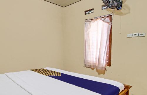 Kalasan Hotel | Hotel O Timoti Guest House