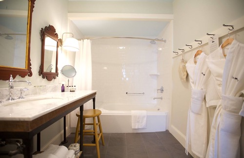 Pittsfield Hotel | Hotel On North